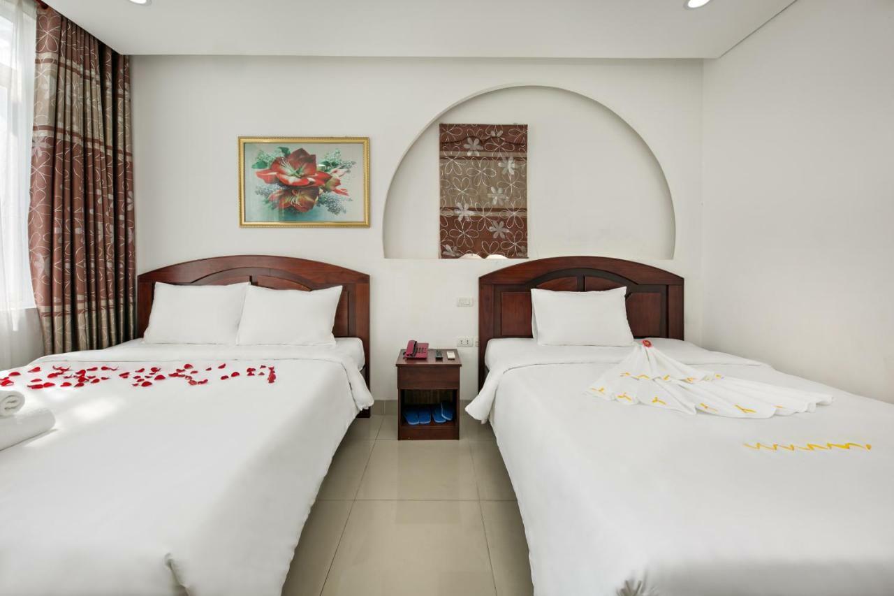 Osaka Hotel Danang Exterior photo