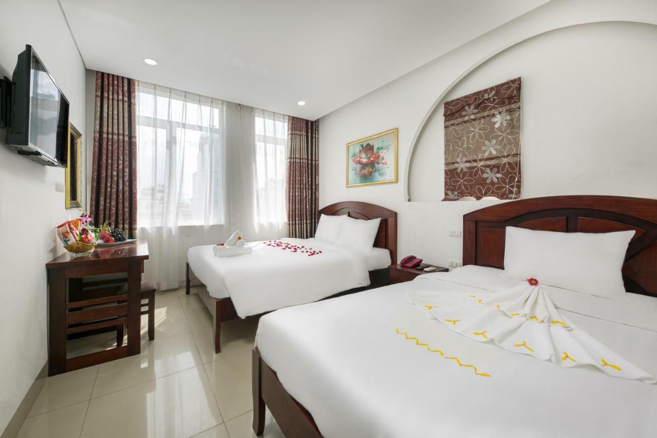 Osaka Hotel Danang Exterior photo